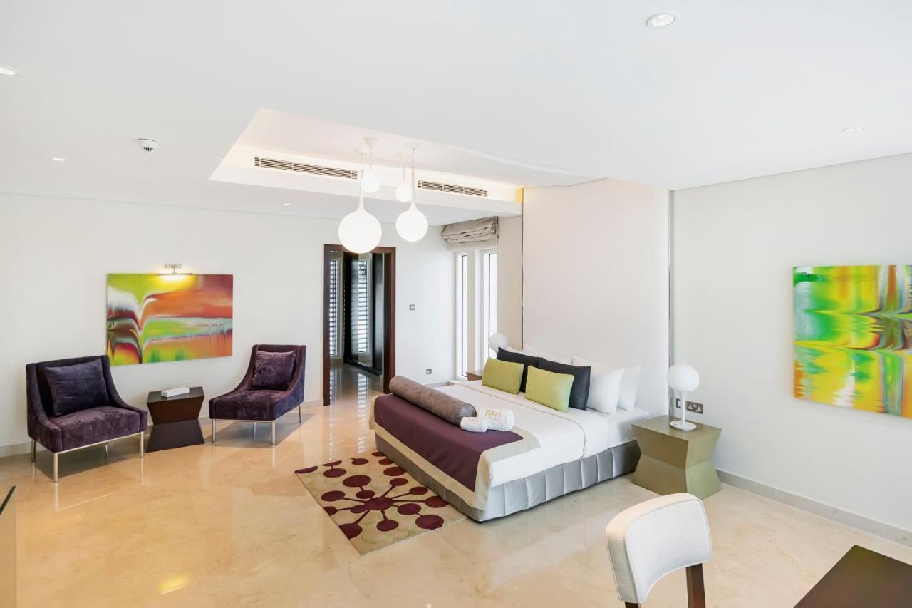 Fam Living - Sarai Beach Villas - Palm Jumeirah - Families Only Villa Dubai
